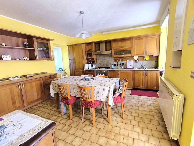 Trilocale in Vendita a Galbiate, 95'000&euro;, 95 m²