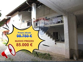 Casa Semi Indipendente in Vendita a Lozza, 85'000€, 254 m²