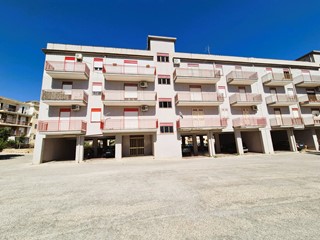 Quadrilocale in Vendita a Agrigento, 75'000&euro;, 133 m²
