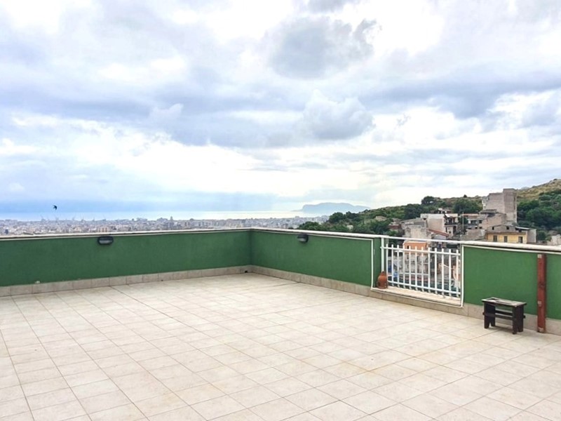 Trilocale in Vendita a Palermo, 95'000€, 70 m²