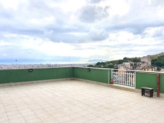 Trilocale in Vendita a Palermo, 95'000€, 70 m²