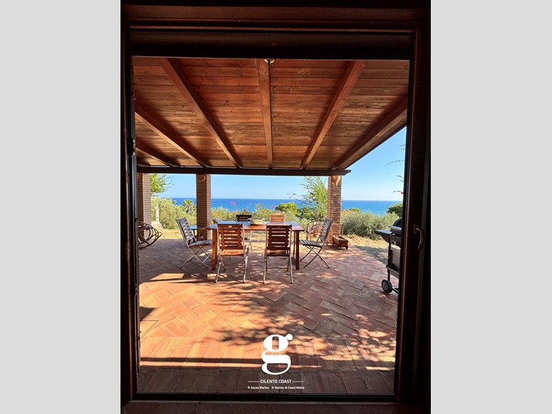 Villa in Vendita a Casal Velino, 650'000€, 125 m²