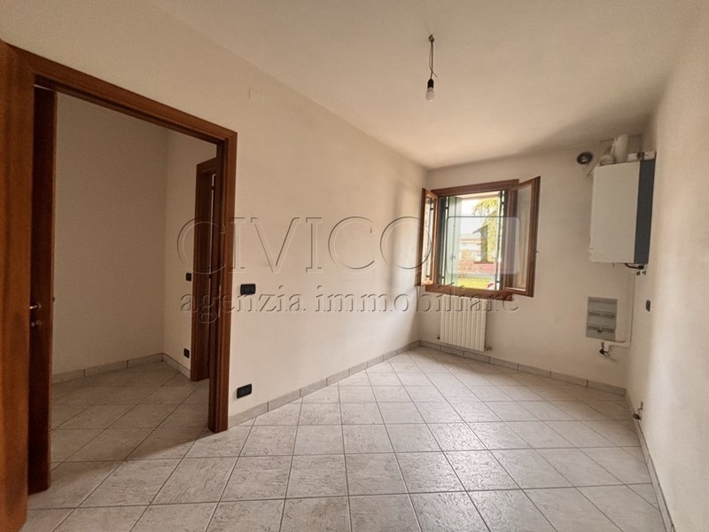 Appartamento in Vendita a Barbarano Mossano, zona Ponte Di Barbarano, 100'000&euro;, 75 m²
