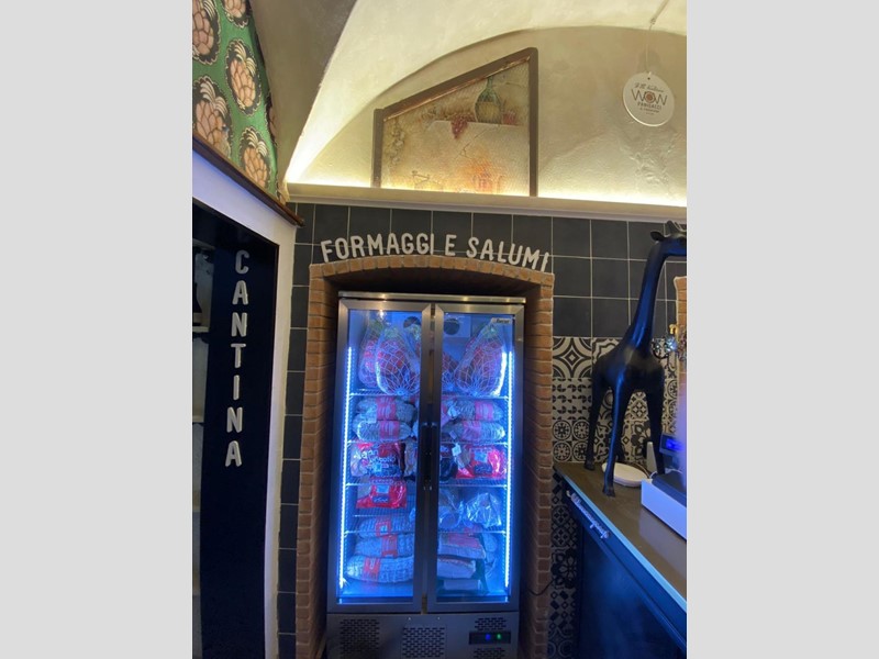 Attività commerciale in Vendita a Sarzana, 110 m²