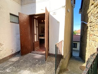 Quadrilocale in Vendita a Ponzone, 40'000€, 70 m²