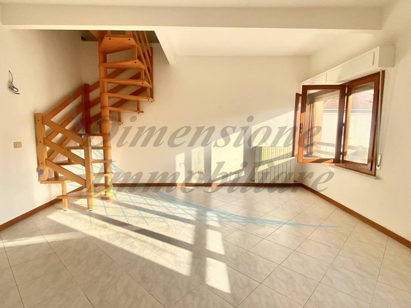 Appartamento in Vendita a Cecina, 210'000€, 100 m²