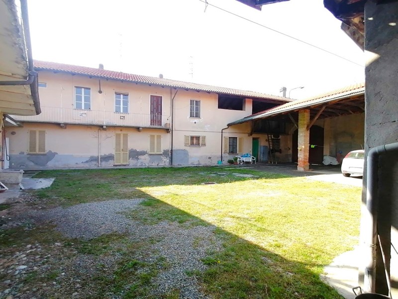 Quadrilocale in Vendita a San Germano Vercellese, 33'000€, 80 m², con Box