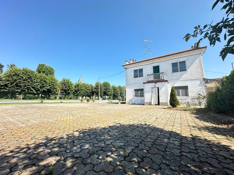 Casa Indipendente in Vendita a Costanzana, 65'000€, 110 m², con Box