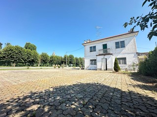 Casa Indipendente in Vendita a Costanzana, 65'000€, 110 m², con Box