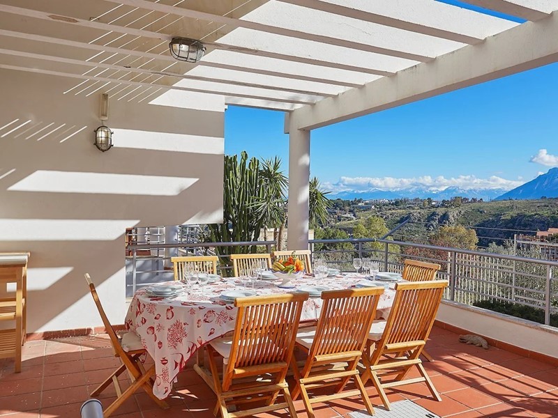 Casa Indipendente in Vendita a Altavilla Milicia, 890'000€, 350 m²