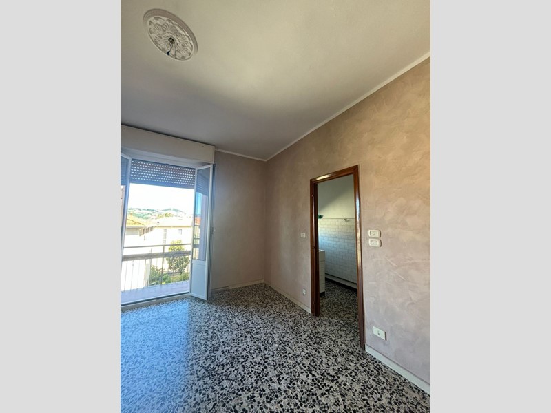Appartamento in Vendita a Fornovo di Taro, 98'000&euro;, 110 m²