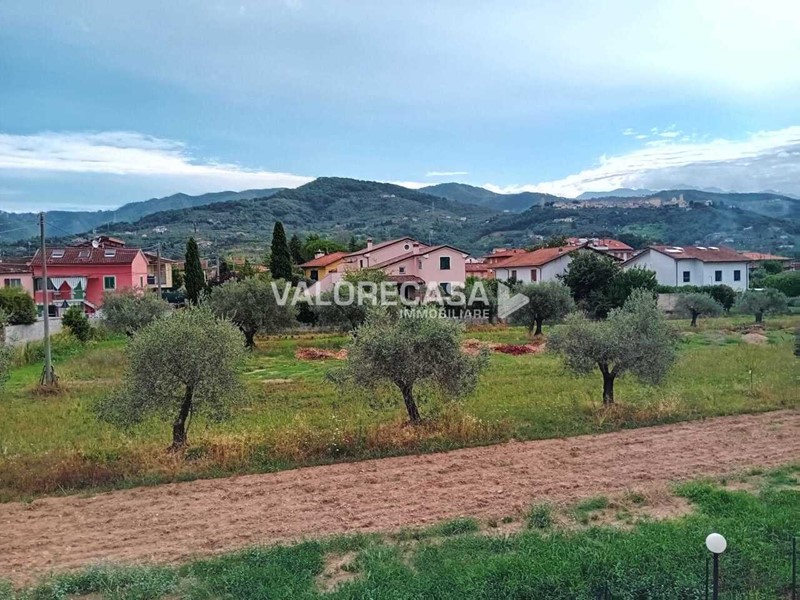 Bilocale in Vendita a Castelnuovo Magra, zona Colombiera, 119'000&euro;, 45 m², arredato