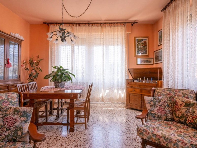 Quadrilocale in Vendita a Bientina, 138'000€, 95 m², arredato