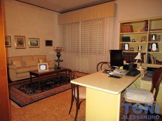 Appartamento in Vendita a Empoli, zona Santa Maria a Ripa, 330'000€, 120 m²