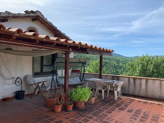 Casa Semi Indipendente in Vendita a Bibbiena, 100'000€, 165 m²