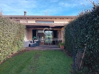 Villetta a schiera in Vendita a Sutri, 170'000€, 93 m²