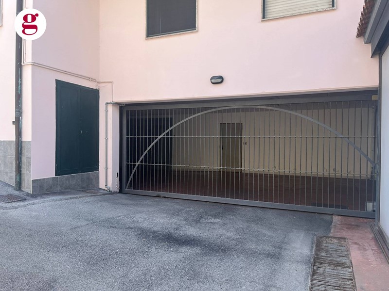 Magazzino in Vendita a Vasto, 59'000&euro;, 81 m²