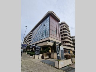 Ufficio in Vendita a Roma, 950'000€, 355 m²
