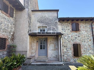 Immobile commerciale in Affitto a Salò, 1'500€, 70 m²