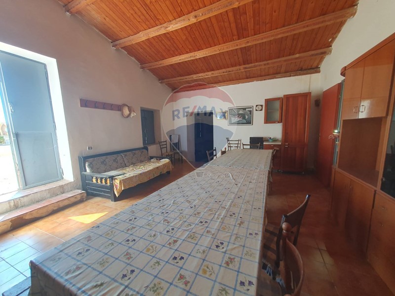 Villa in Vendita a Caltagirone, 80'000€, 180 m²