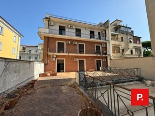 Appartamento in Vendita a Caserta, 420'000€, 120 m²