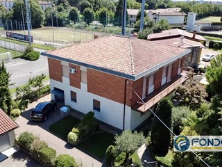 Appartamento in Vendita a Cologne, 200'000€, 165 m²