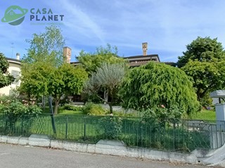 Casa Indipendente in Vendita a Mogliano Veneto, 485'000€, 400 m²