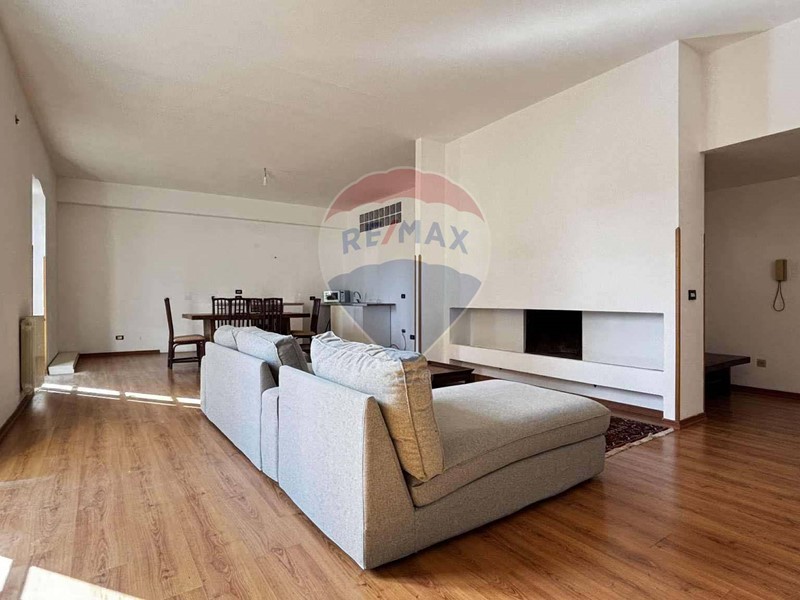 Appartamento in Vendita a Menfi, 120'000€, 141 m²