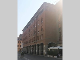 Quadrilocale in Vendita a Ferrara, 285'000€, 120 m², arredato