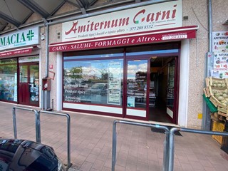 Attività commerciale in Vendita a L'Aquila, 62'000&euro;, 110 m²