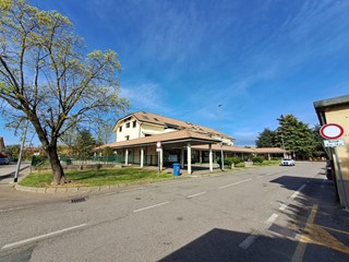 Attico in Vendita a Mesero, 385'000€, 230 m²