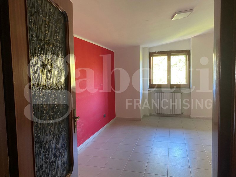 Quadrilocale in Affitto a Apollosa, 380&euro;, 115 m²
