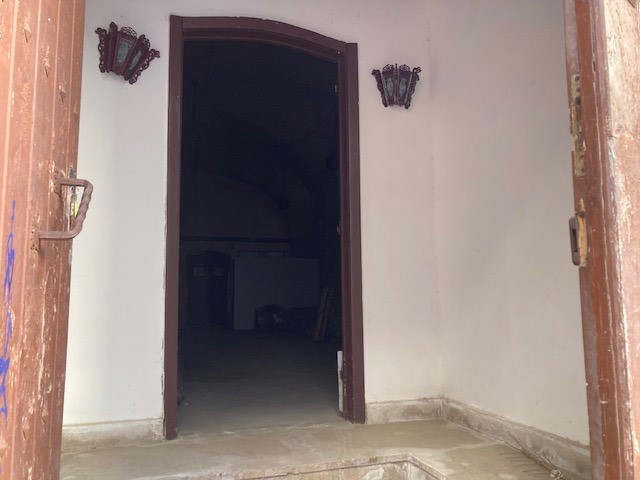 Negozio in Vendita a Brindisi, 170'000€, 200 m²