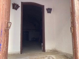 Negozio in Vendita a Brindisi, 170'000€, 200 m²