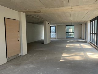 Ufficio in Vendita a Cantù, 340'000€, 162 m²