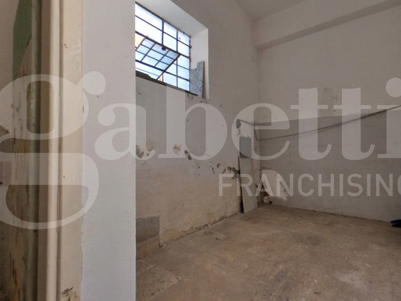 Quadrilocale in Vendita a Aprilia, 170'000€, 212 m²