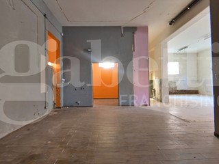 Quadrilocale in Vendita a Aprilia, 170'000€, 212 m²