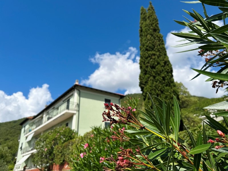 Bilocale in Vendita a Diano Arentino, zona Evigno, 97'000€, 45 m², arredato