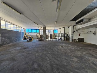 Capannone in Affitto a Castelfranco di Sotto, 2'000€, 440 m²