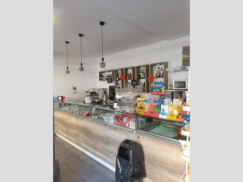 Attività commerciale in Vendita a Genova, zona Cornigliano, 42'000€, 60 m²