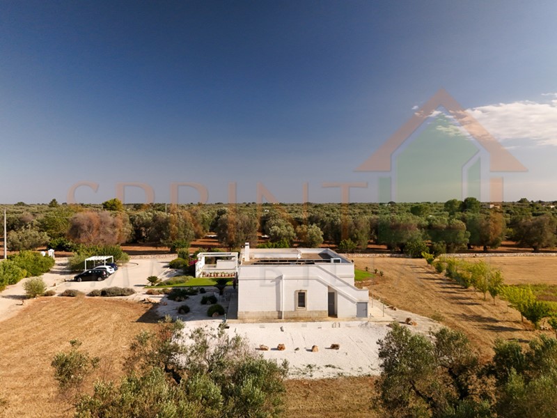 Villa in Vendita a Ostuni, 695'000€, 125 m²