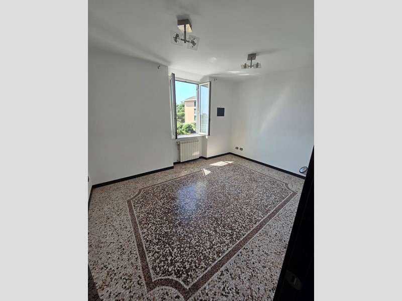 Quadrilocale in Vendita a Savona, 180'000€, 86 m²
