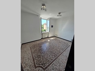 Quadrilocale in Vendita a Savona, 180'000€, 86 m²