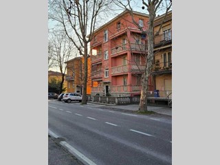 Appartamento in Vendita a Fornovo di Taro, 125'000&euro;, 100 m²