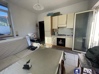 Trilocale in Vendita a Carrara, 130'000€, 50 m²