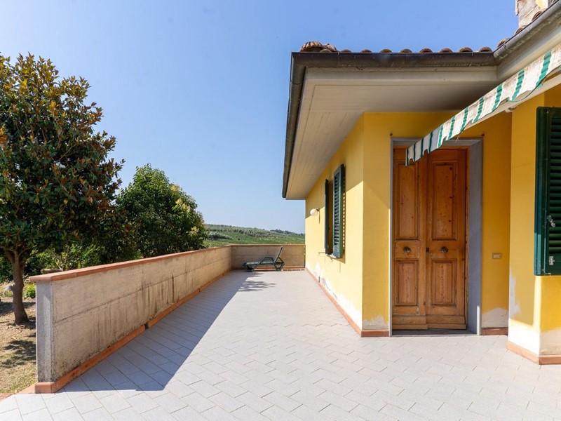 Attività commerciale in Vendita a Vinci, 600'000€, 125 m²