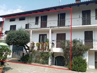 Casa Indipendente in Vendita a Bricherasio, 30'000€, 144 m²