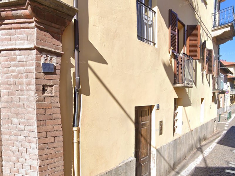 Trilocale in Vendita a Venaria Reale, 48'000€, 65 m²