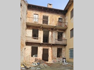Casa Indipendente in Vendita a Carmagnola, 101'250€, 316 m²