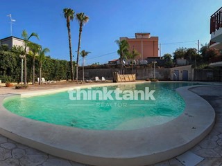 Appartamento in Vendita a Aci Castello, 199'000€, 112 m²